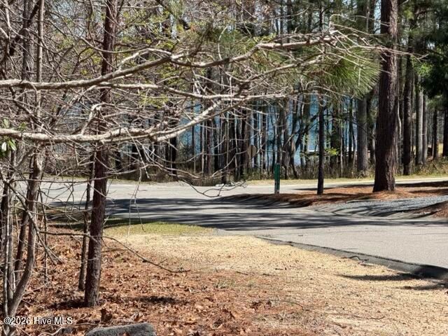 172 James Drive, West End, NC 27376