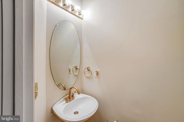40 CATHERINE LN, Stafford, VA 22554