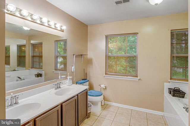 40 CATHERINE LN, Stafford, VA 22554