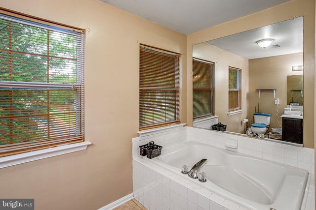 40 CATHERINE LN, Stafford, VA 22554