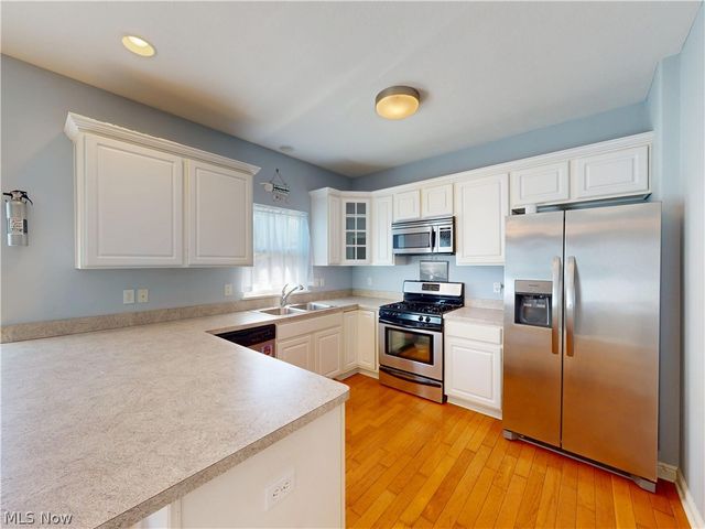 5133 W 7th Street, Brooklyn Heights, OH 44131