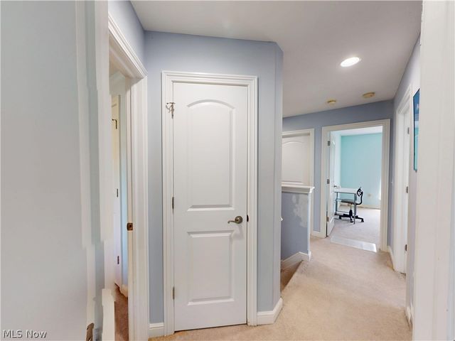 5133 W 7th Street, Brooklyn Heights, OH 44131