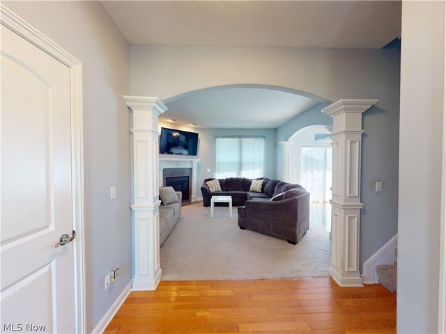 5133 W 7th Street, Brooklyn Heights, OH 44131