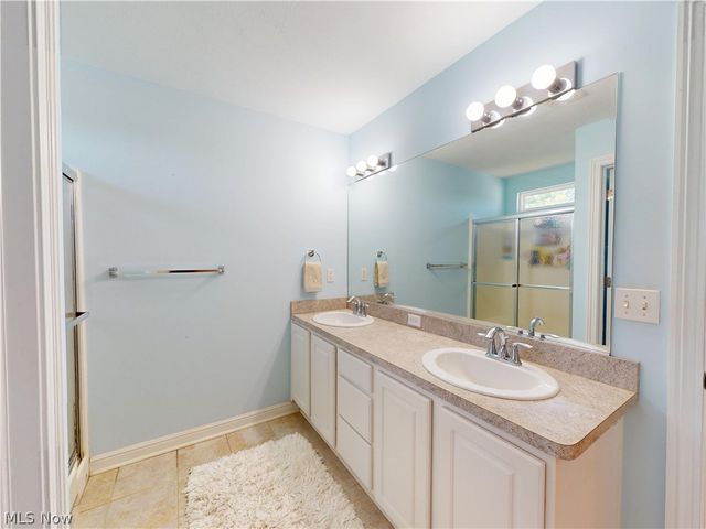 5133 W 7th Street, Brooklyn Heights, OH 44131
