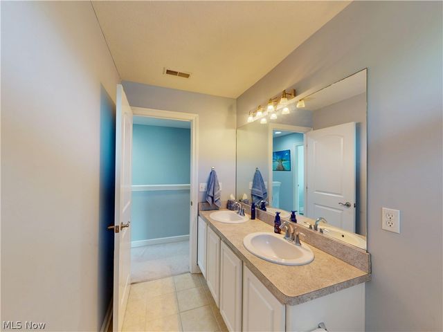 5133 W 7th Street, Brooklyn Heights, OH 44131