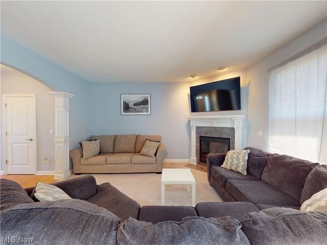 5133 W 7th Street, Brooklyn Heights, OH 44131