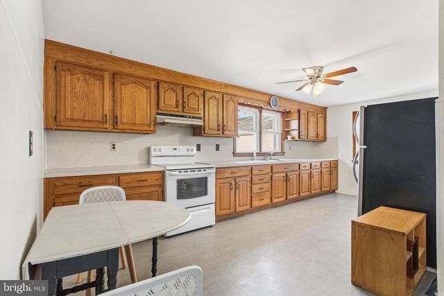 30 LOCUST ST, Gettysburg, PA 17325