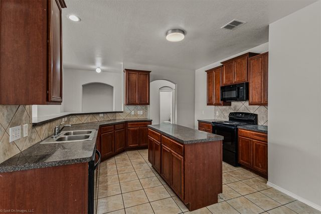 1008 Concan Drive, Forney, TX 75126