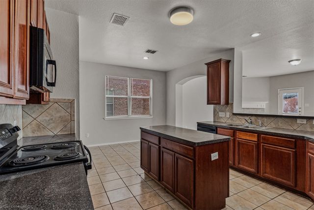 1008 Concan Drive, Forney, TX 75126