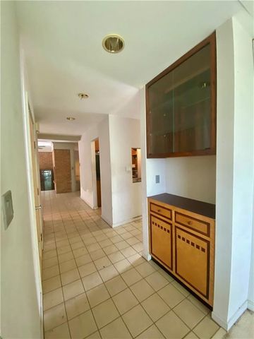 2700 The Fontainebleau SW, Atlanta, GA 30331