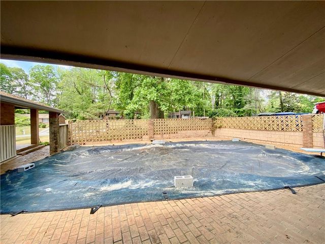 2700 The Fontainebleau SW, Atlanta, GA 30331
