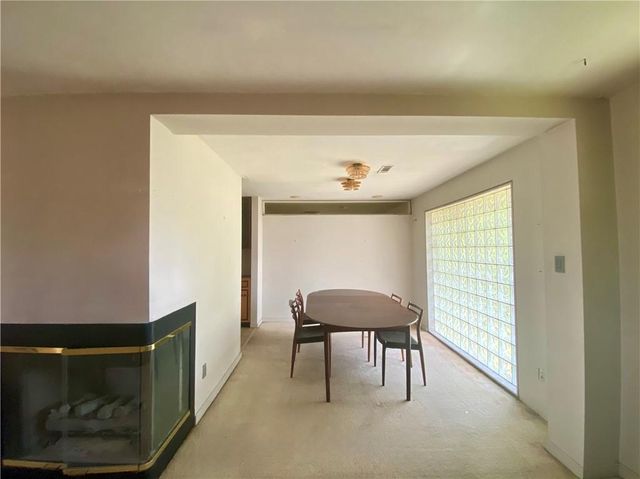 2700 The Fontainebleau SW, Atlanta, GA 30331