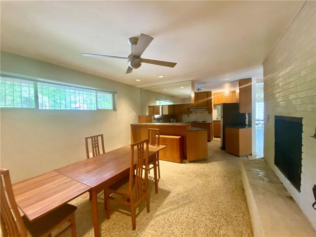 2700 The Fontainebleau SW, Atlanta, GA 30331