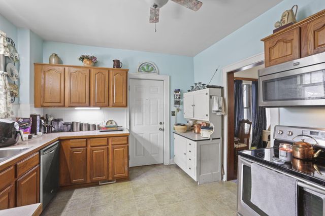 594 N 21st Street, Newark, OH 43055