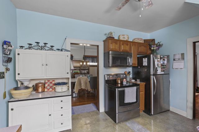 594 N 21st Street, Newark, OH 43055