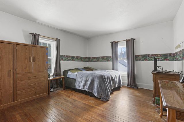 594 N 21st Street, Newark, OH 43055