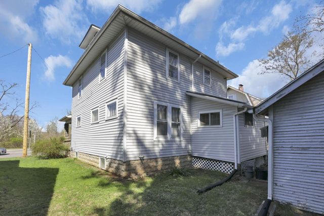 594 N 21st Street, Newark, OH 43055