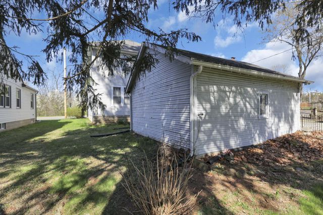 594 N 21st Street, Newark, OH 43055