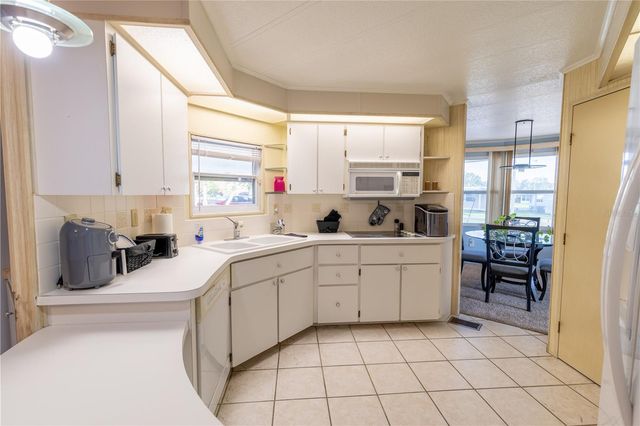 1004 TODD WAY, Tavares, FL 32778