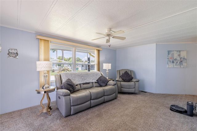 1004 TODD WAY, Tavares, FL 32778