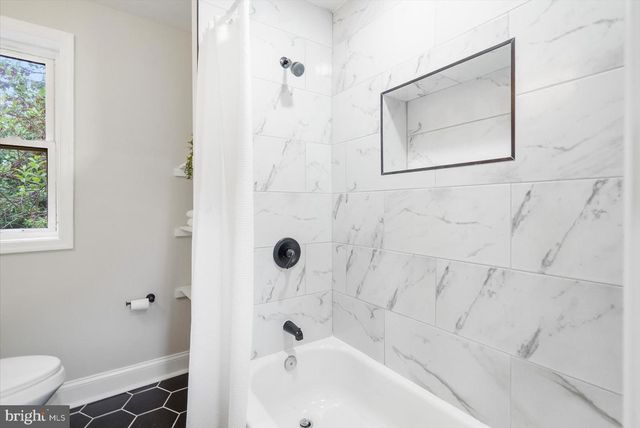 5912 HELFRICH RD, Baltimore, MD 21225