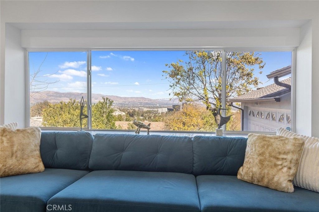22444 Venido, Woodland Hills, CA 91364 — photo 5