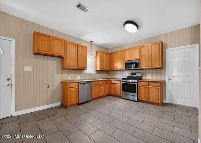 304 Vacation Lane, Waveland, MS 39576