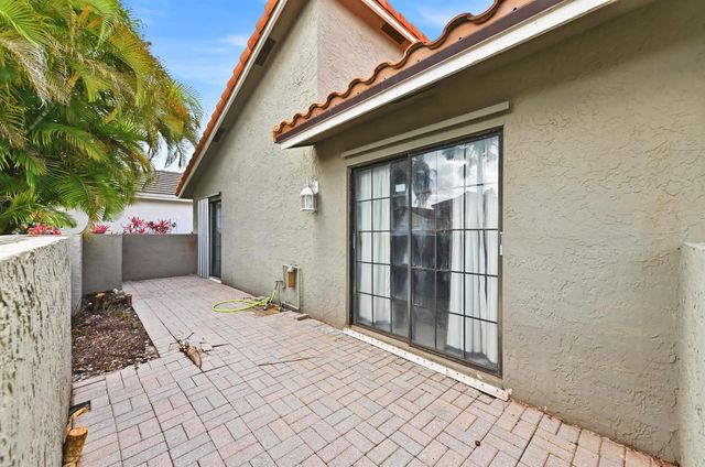263 NW 48th Avenue, Deerfield Beach, FL 33442