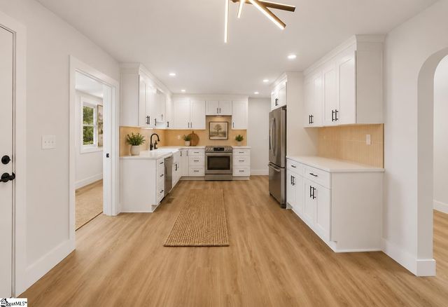 5497 Old Buncombe Road, Greenville, SC 29609