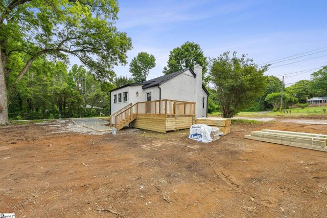 5497 Old Buncombe Road, Greenville, SC 29609