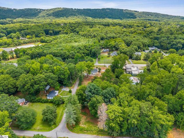 5497 Old Buncombe Road, Greenville, SC 29609