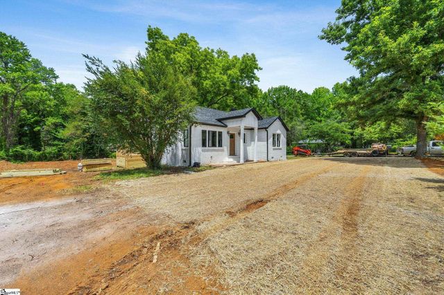 5497 Old Buncombe Road, Greenville, SC 29609
