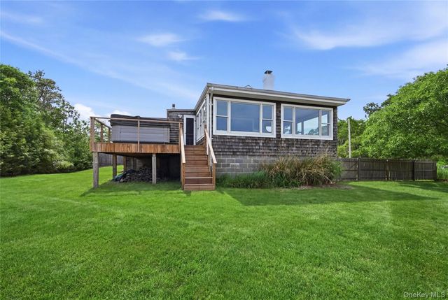 57 Moon Avenue, Flanders, NY 11901
