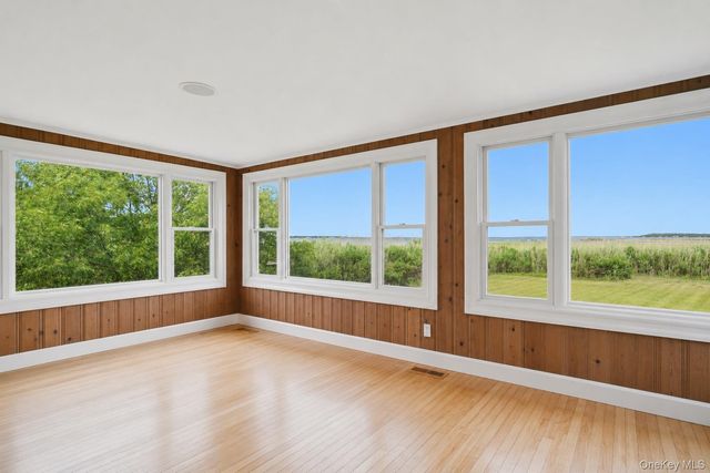 57 Moon Avenue, Flanders, NY 11901