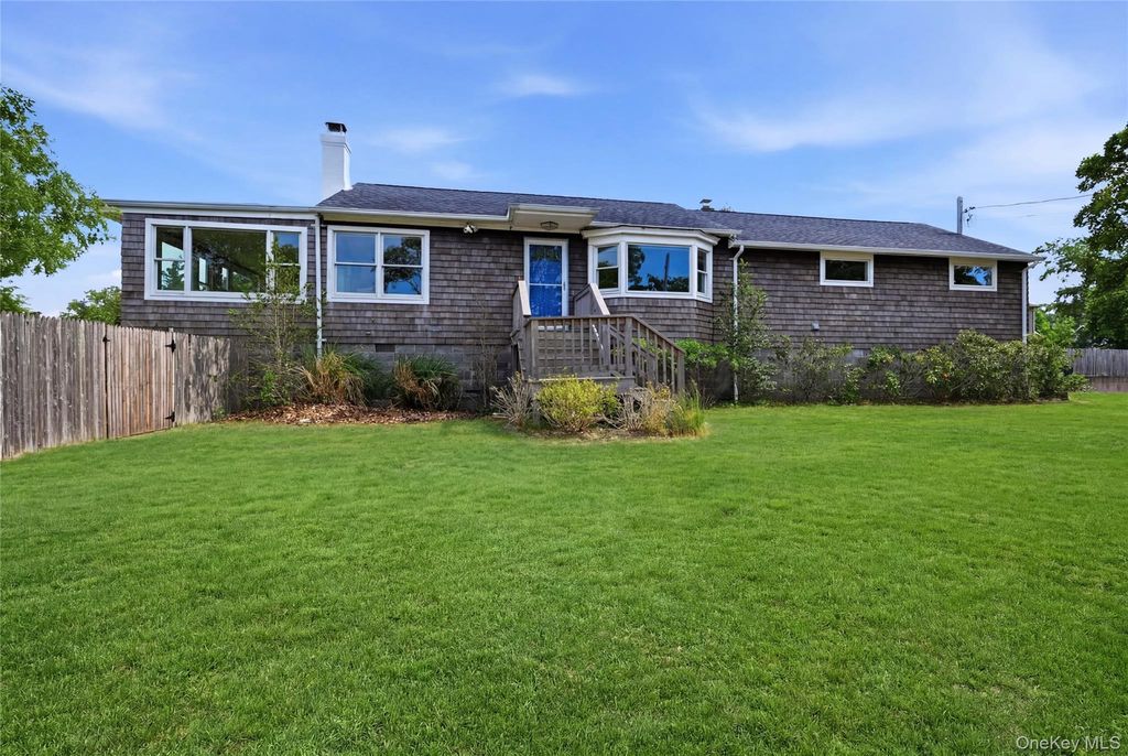 57 Moon Avenue, Flanders, NY 11901