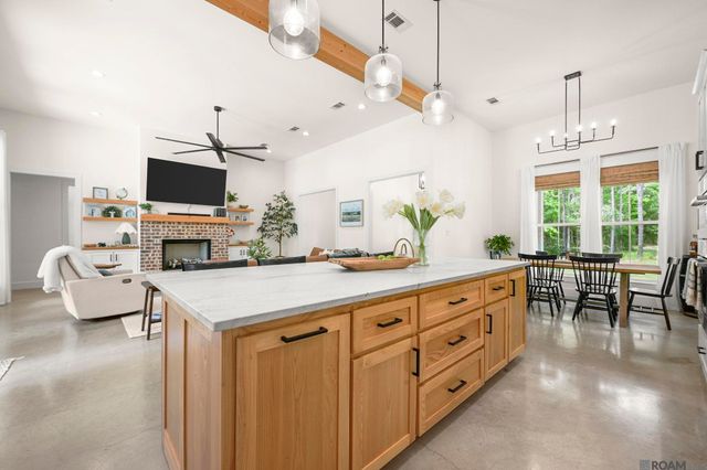3195 Nesom Rd, Denham Springs, LA 70706