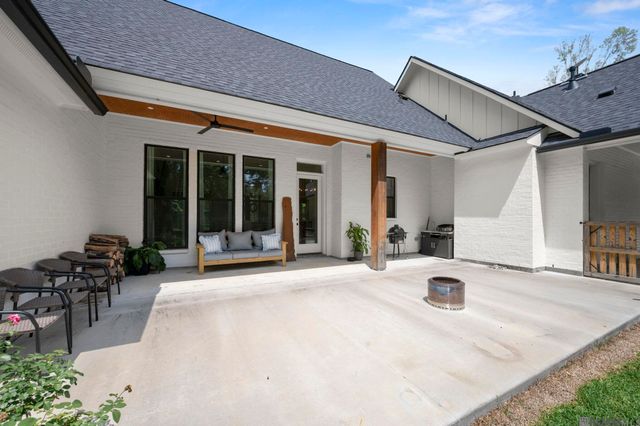 3195 Nesom Rd, Denham Springs, LA 70706