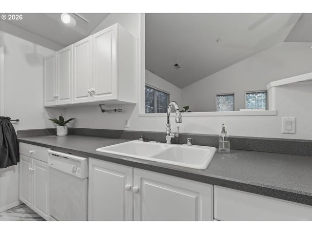 13210 Se 7TH St D20, Vancouver, WA 98683