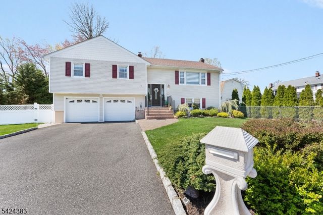 68 DORIS WAY, Clark Twp., NJ 07066