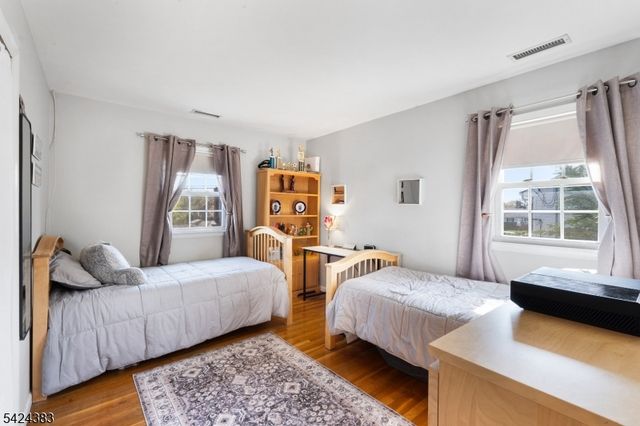 68 DORIS WAY, Clark Twp., NJ 07066