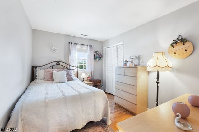 68 DORIS WAY, Clark Twp., NJ 07066