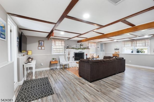 68 DORIS WAY, Clark Twp., NJ 07066