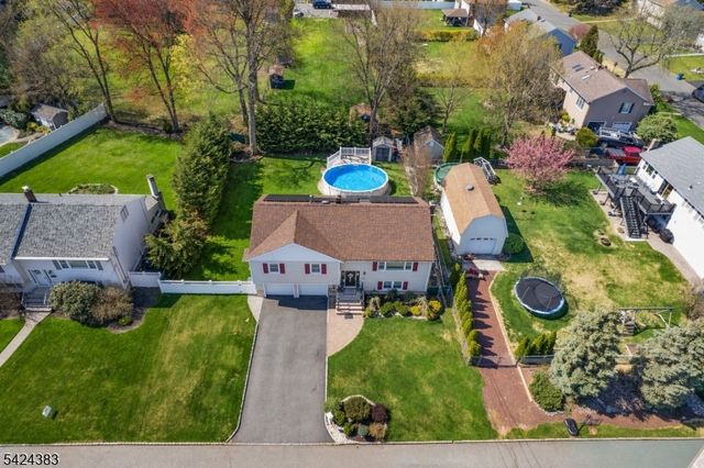 68 DORIS WAY, Clark Twp., NJ 07066