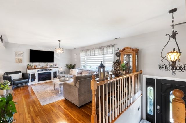 68 DORIS WAY, Clark Twp., NJ 07066