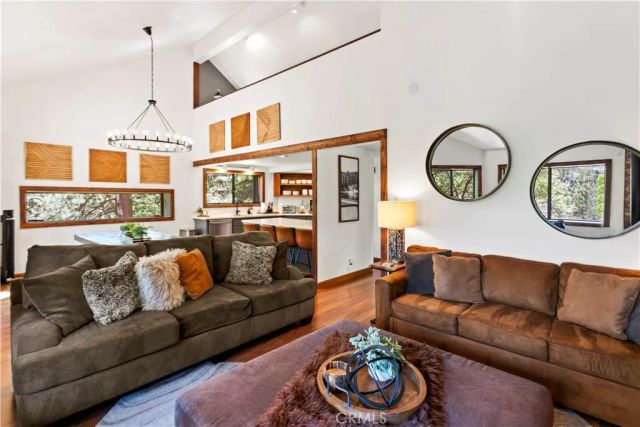 26561 Thunderbird, Lake Arrowhead, CA 92352