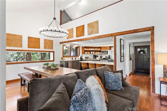 26561 Thunderbird, Lake Arrowhead, CA 92352
