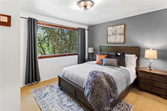 26561 Thunderbird, Lake Arrowhead, CA 92352