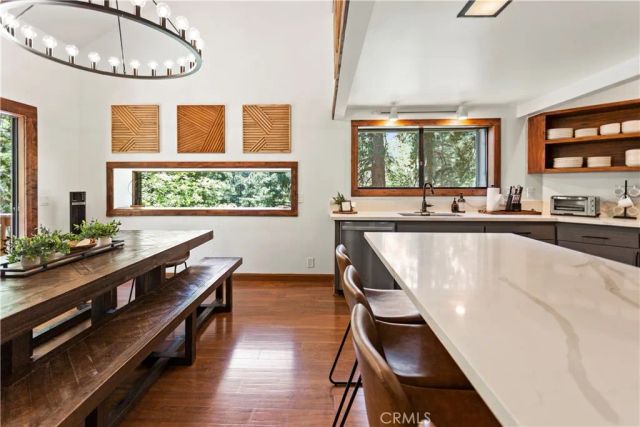 26561 Thunderbird, Lake Arrowhead, CA 92352