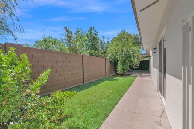 6745 N 12TH Way, Phoenix, AZ 85014