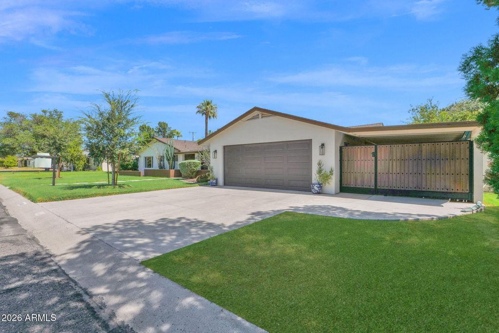 6745 N 12TH Way, Phoenix, AZ 85014 — photo 2